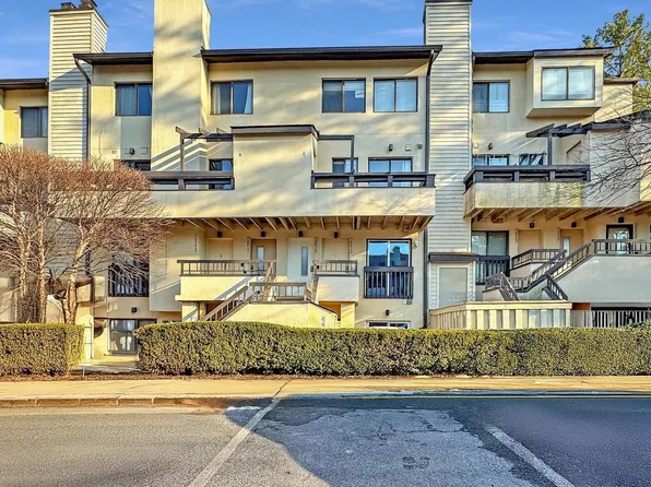 18413 Bishopstone Ct #41, Gaithersburg, MD 20886