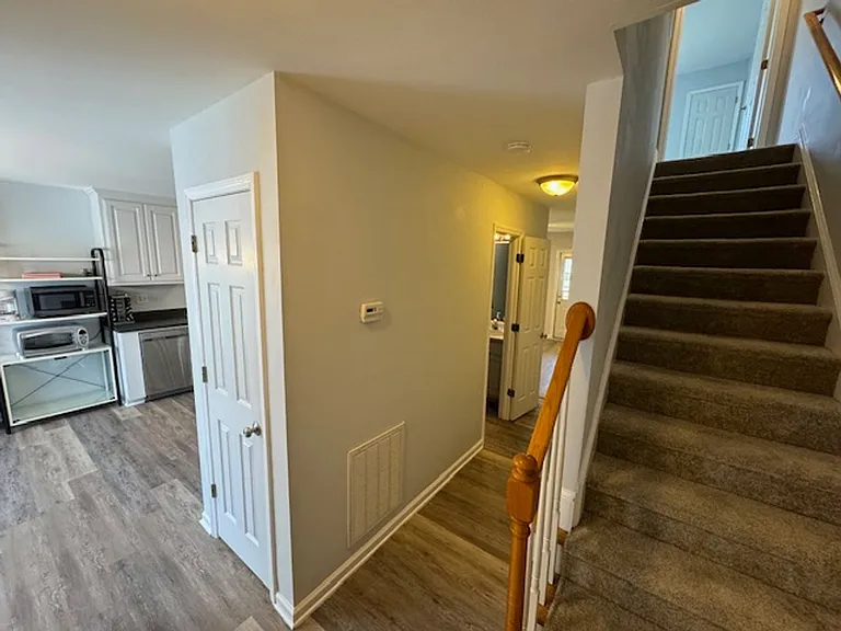 104 Piccadilly Ct — Photo 5