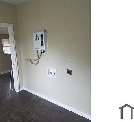 1405 Evalon St #A — Photo 7