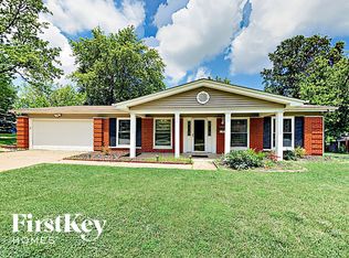 3525 Stonehaven Dr, Florissant, MO 63033