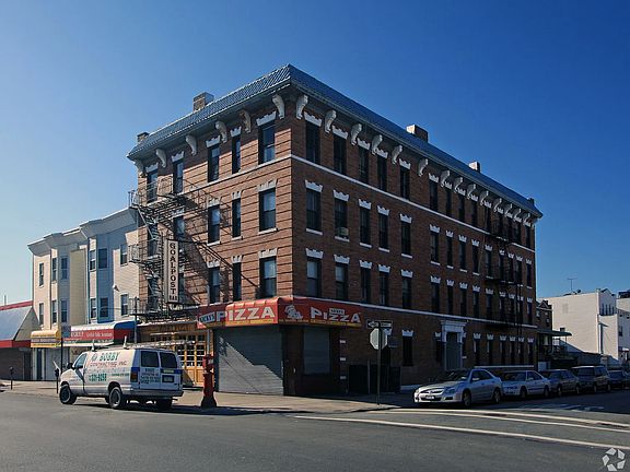 2nd image of 171 Bay 17 St