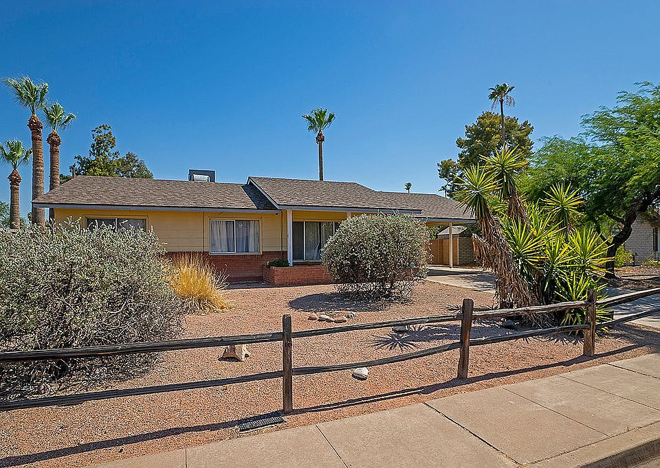 1st image of 2417 E Balboa Dr