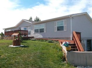 1421 Fremont St, Thermopolis, WY 82443