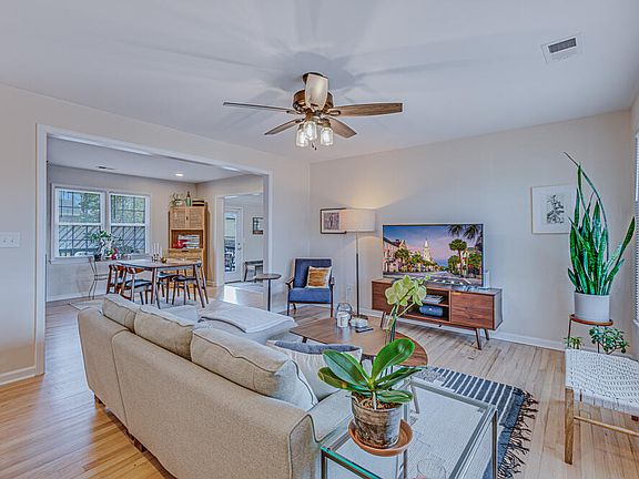 5th image of 7644 Peppercorn Ln