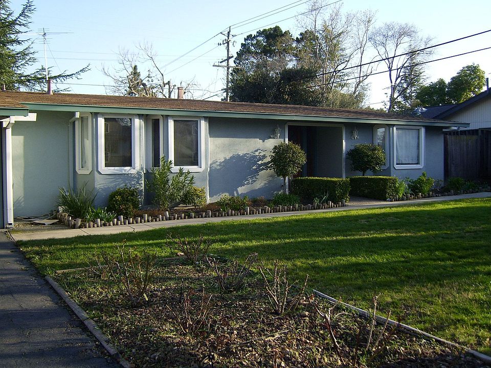 1st image of 13534 Holiday Dr