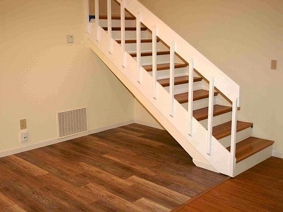 2nd image of 114 Grace Way APT B