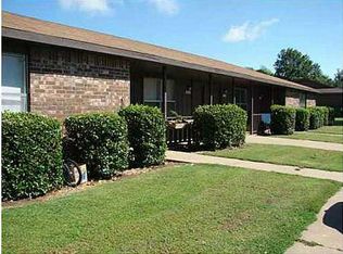 1217 W Sunset Dr, Rogers, AR 72756