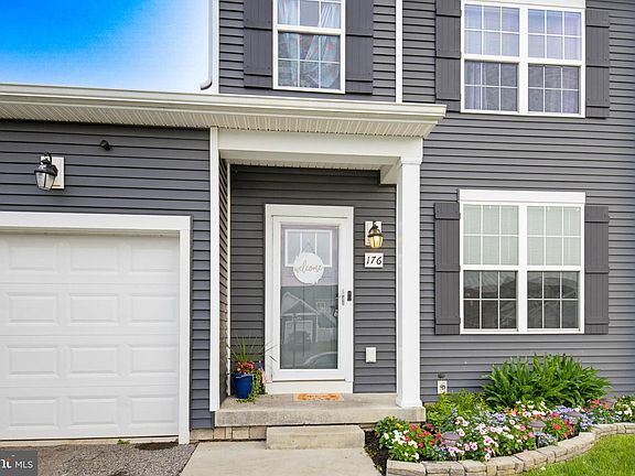 2nd image of 176 Skyview Cir