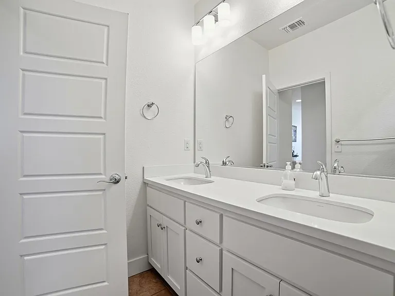 5305 Kirby Pl — Photo 9