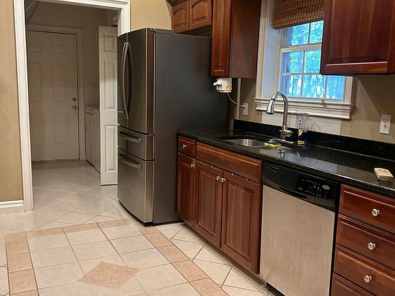 5th image of 8328 Kahala Dr