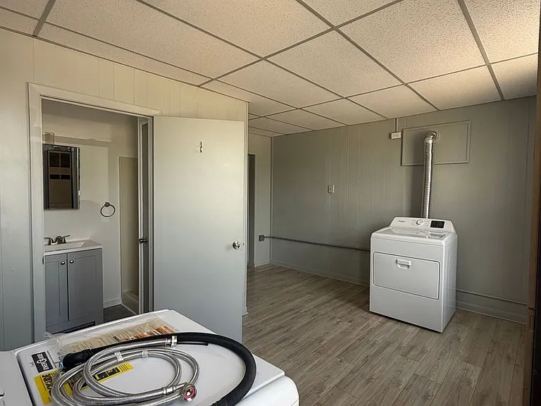 113 E Milwaukee St — Photo 11