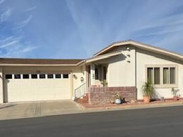 24 Flamingo Ln Space 24, Ventura, CA 93003