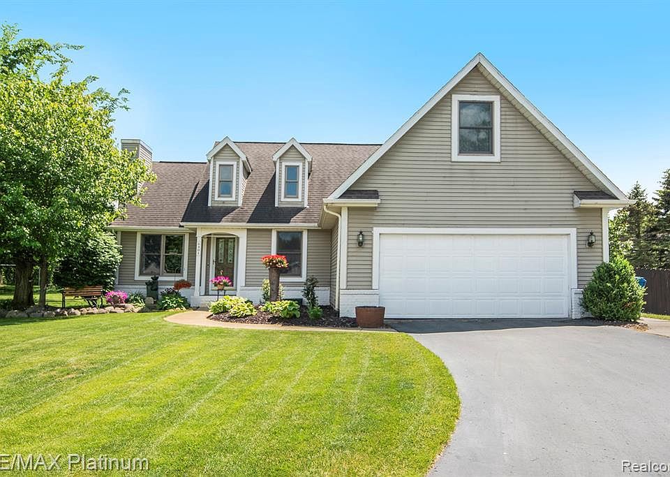 1st image of 6401 Woodbrook Ct