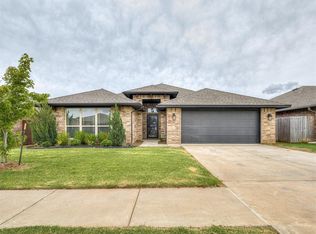 11604 SW 9th St, Yukon, OK 73099