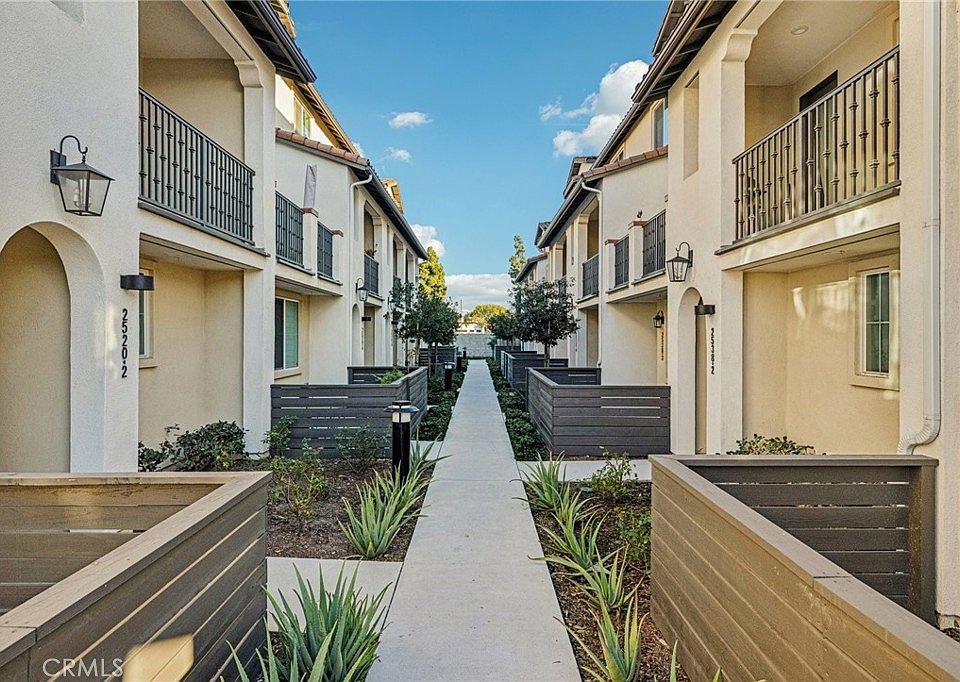 1st image of 2520 Valentina Way #6