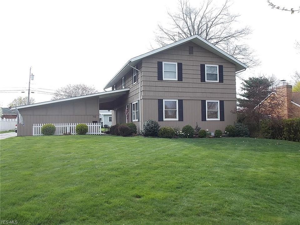 1st image of 752 Woodland Ave