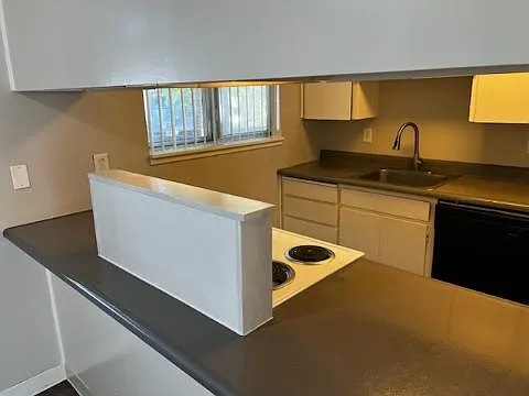 8805 SE Flavel St #8805 — Photo 8