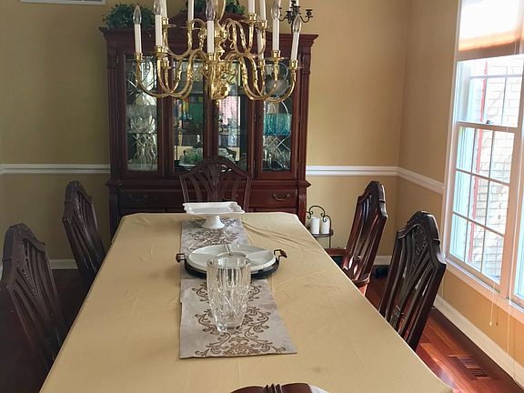 5th image of 4607 Manorlake Dr
