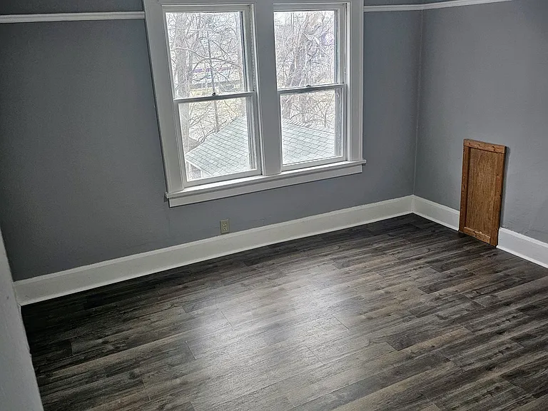 1306 Auburn Ct — Photo 4