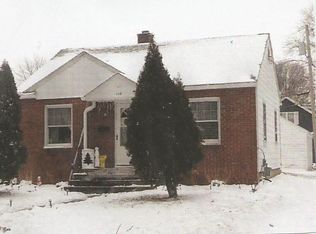 116 18th Ave, Moline, IL 61265