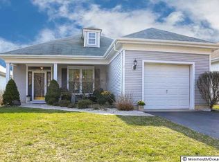 40 Spring Meadow Dr, Lakewood, NJ 08701