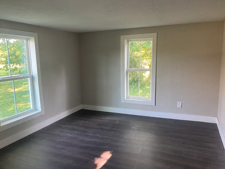 620 S 2nd St — Photo 12