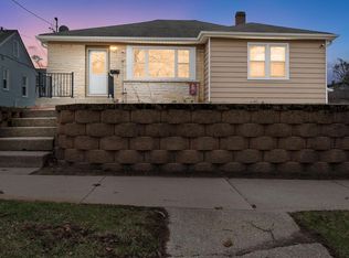 310 Hyde Park AVENUE, Waukesha, WI 53188