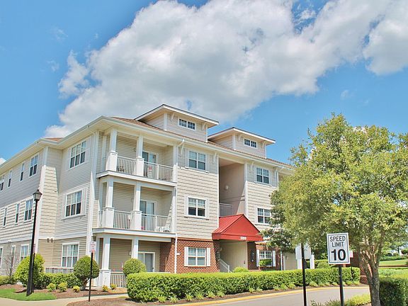 5th image of 5321 Warminster Dr Unit 204