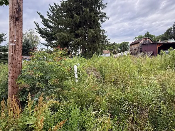 47 Whitman St, Hawk Run, PA 16840