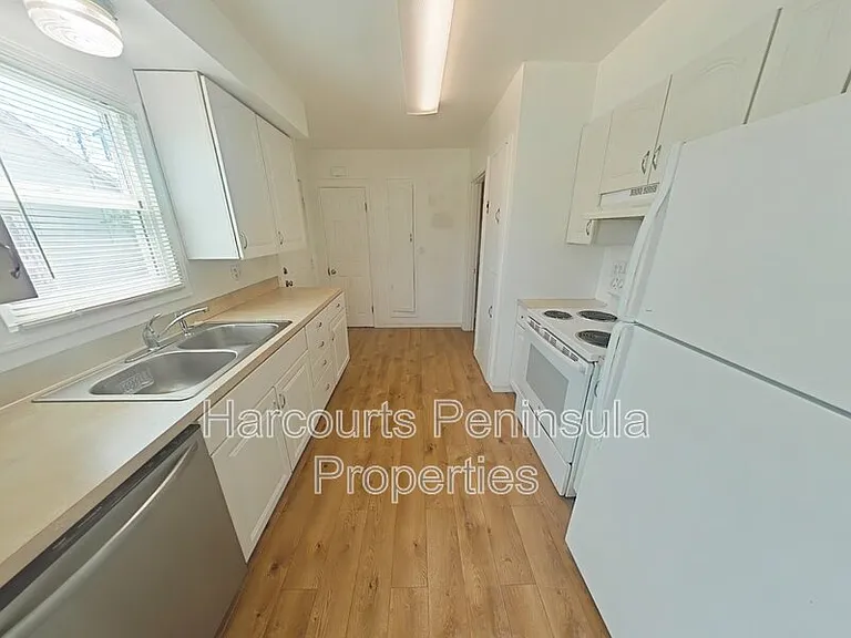 1011 Rainier Ave — Photo 26