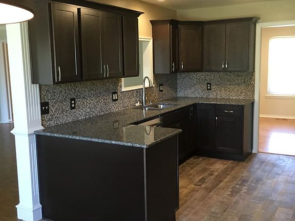 NEW REMODELED KITCHEN