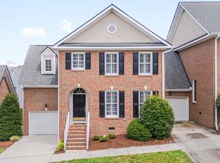 203 Greenview Dr, Chapel Hill, NC 27516