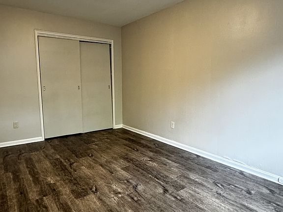4th image of 701 Greenwood Ave #6