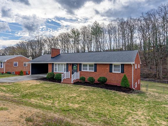 2nd image of 4534 Cresthill Dr