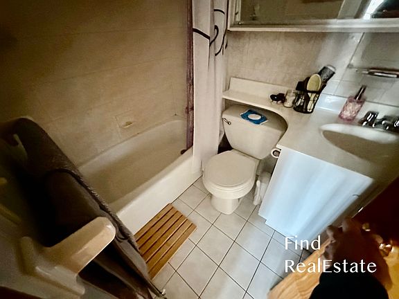 2nd image of 292 W 92nd St #6D