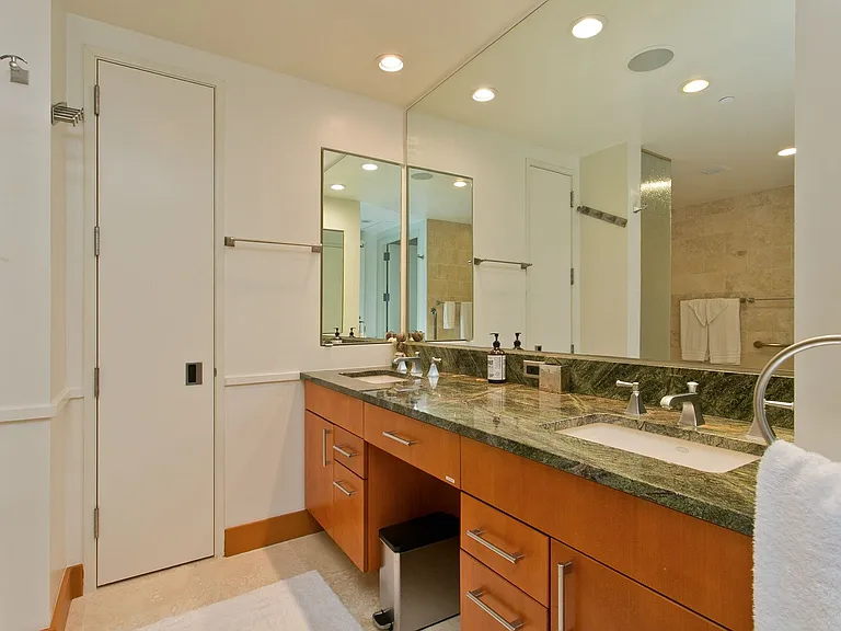 1288 Ala Moana Blvd #20D — Photo 9