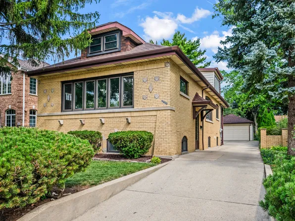 2009 Linden Ave, Park Ridge, IL 60068