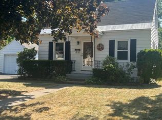 9 Moreau Dr, South Glens Falls, NY 12803
