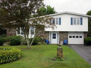 169 Fayal Ln, Middletown, RI 02842