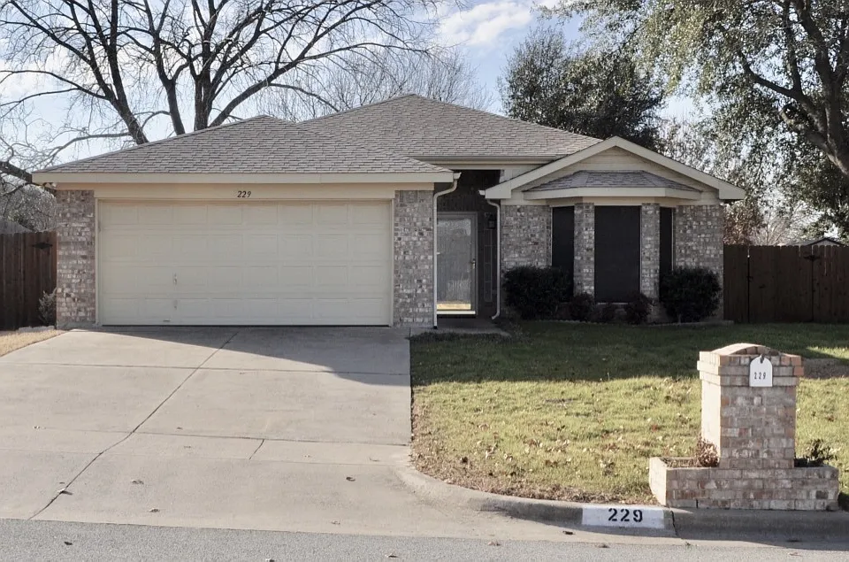 229 Lancelot Dr