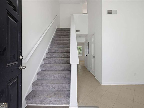 5th image of 1324 Hollenbeck Ln