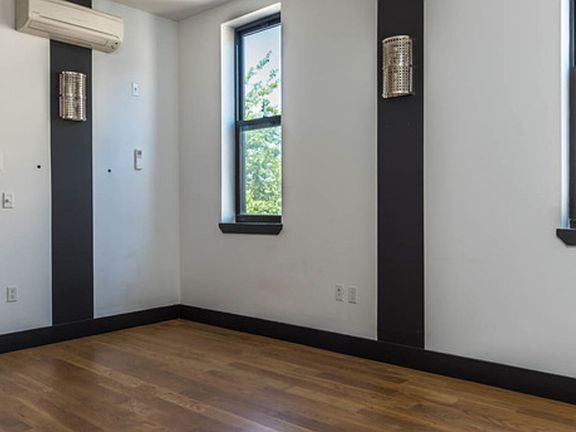 2nd image of 65 Menahan St #3K