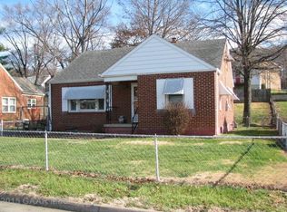 1707 Vinson St, Staunton, VA 24401