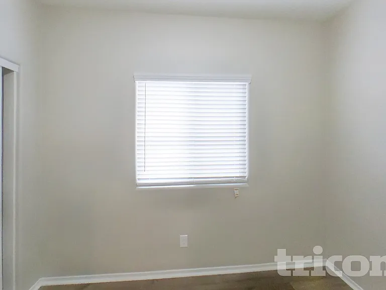 45656 W Sky Ln — Photo 9