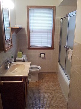 5th image of 1256 Ottawa Ave