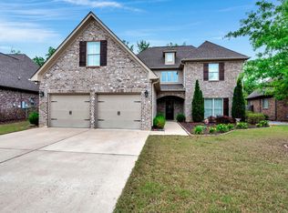 340 Strathaven Cir, Pelham, AL 35124