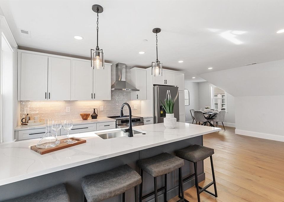 1st image of 227 Highland Ave #C