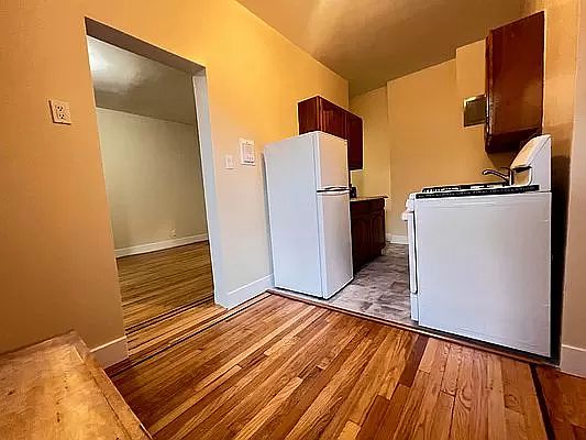 4th image of 3563 83rd St APT 3A