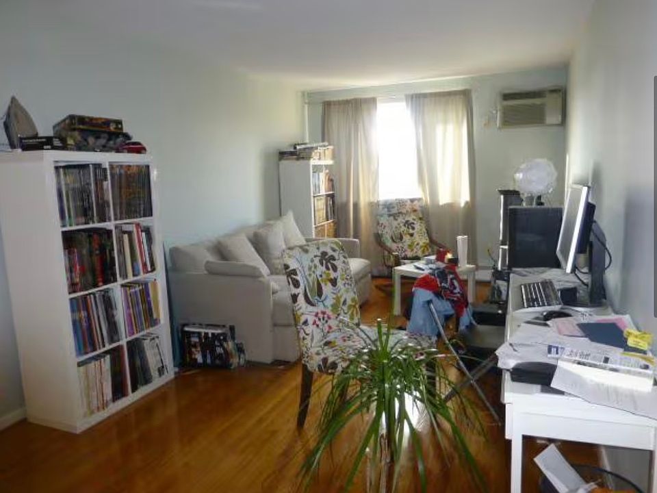 2nd image of 14-16 Murdock St #5