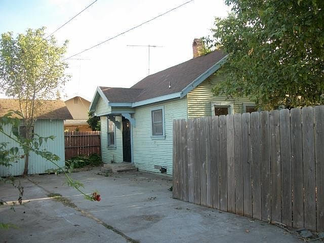 1st image of 1/2-325 E Hilborn St